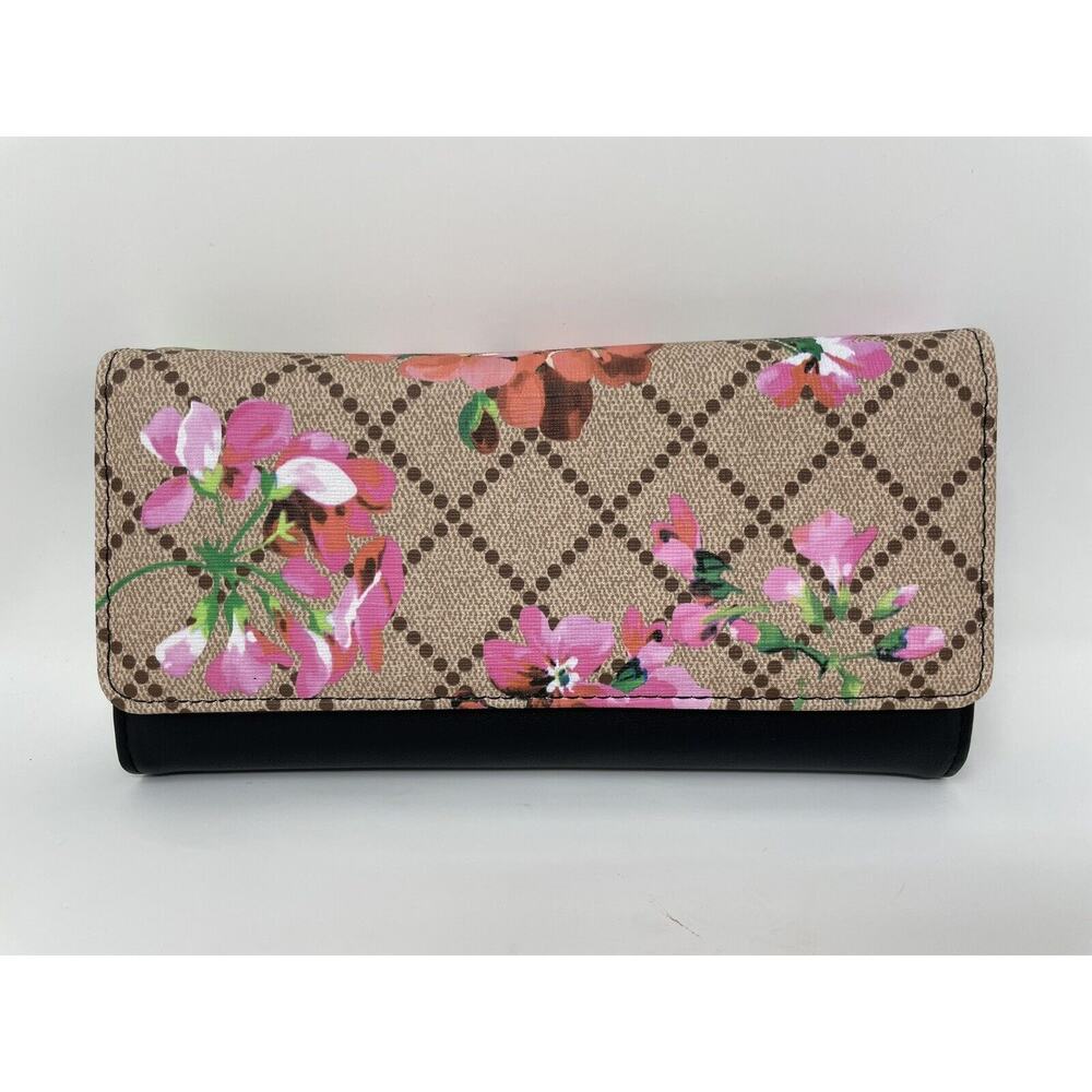 AR NEW YORK Wristlet Wallet Tan And Black Floral New